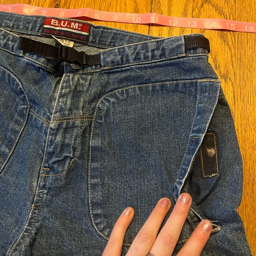 BUM Medium Wash Cargo Shorts with Belt - Picture 4 of 4